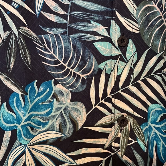 Tommy Bahama Lavish Leaves Camp Shirt - Picture 2 of 4